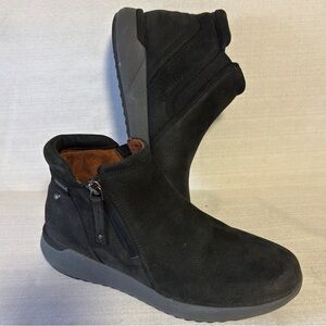 Cobb Hill Hydro shield Skylar Zip Waterproof suede ankle boots Sz 7 gorpcore